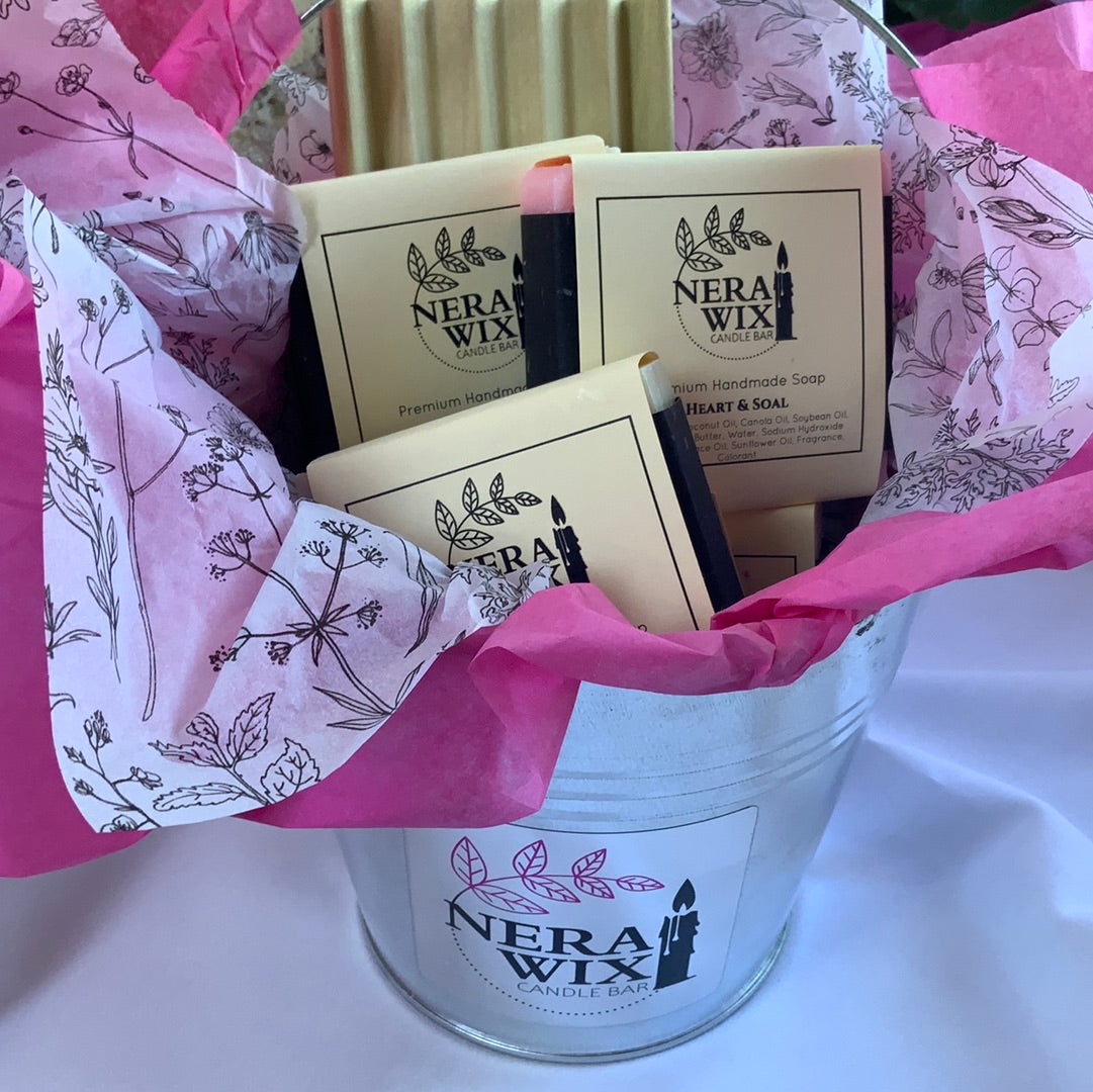 Gift Basket (Soaps&Holder)