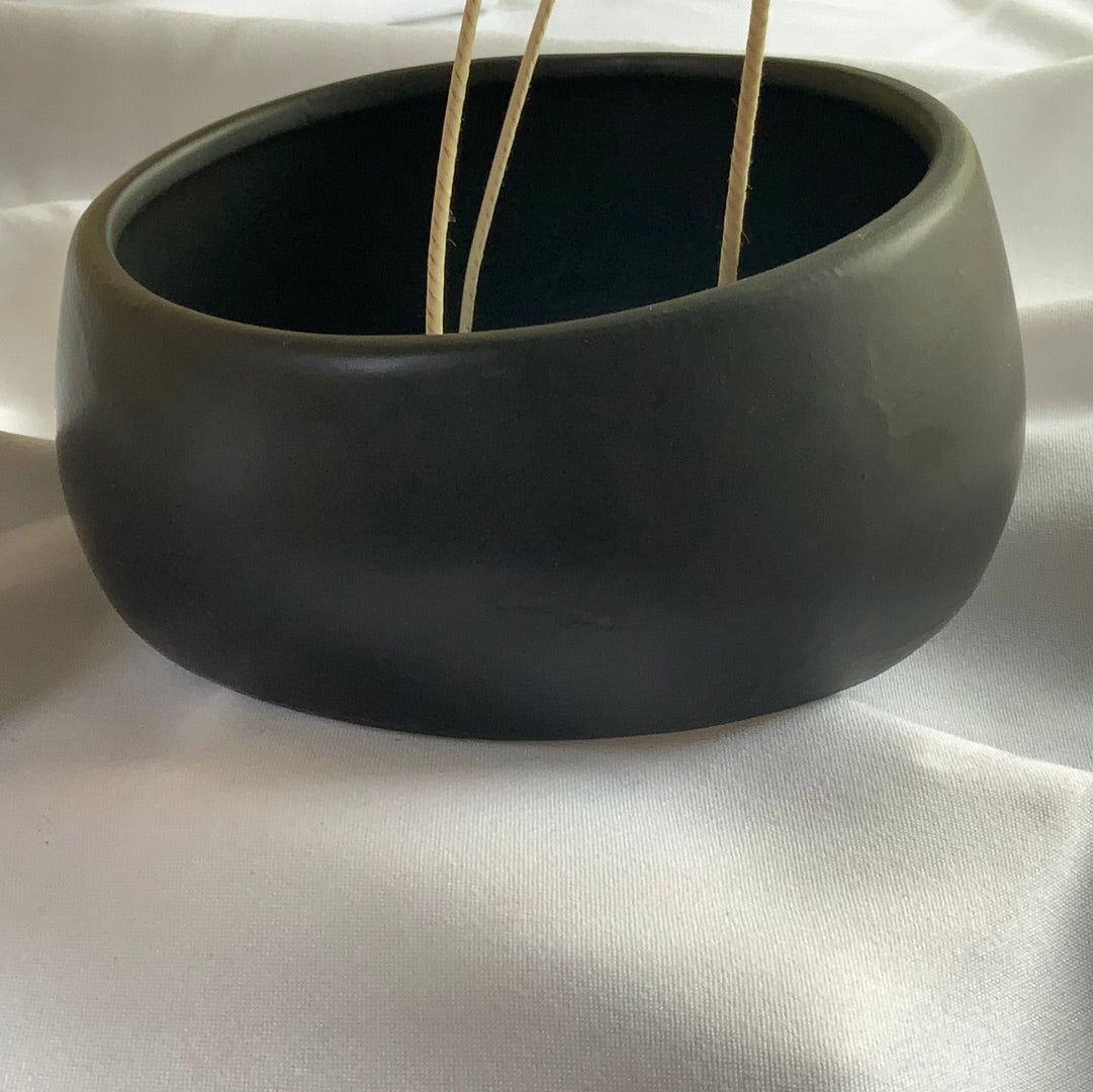 Matte Black Slope Top Candle Vessel