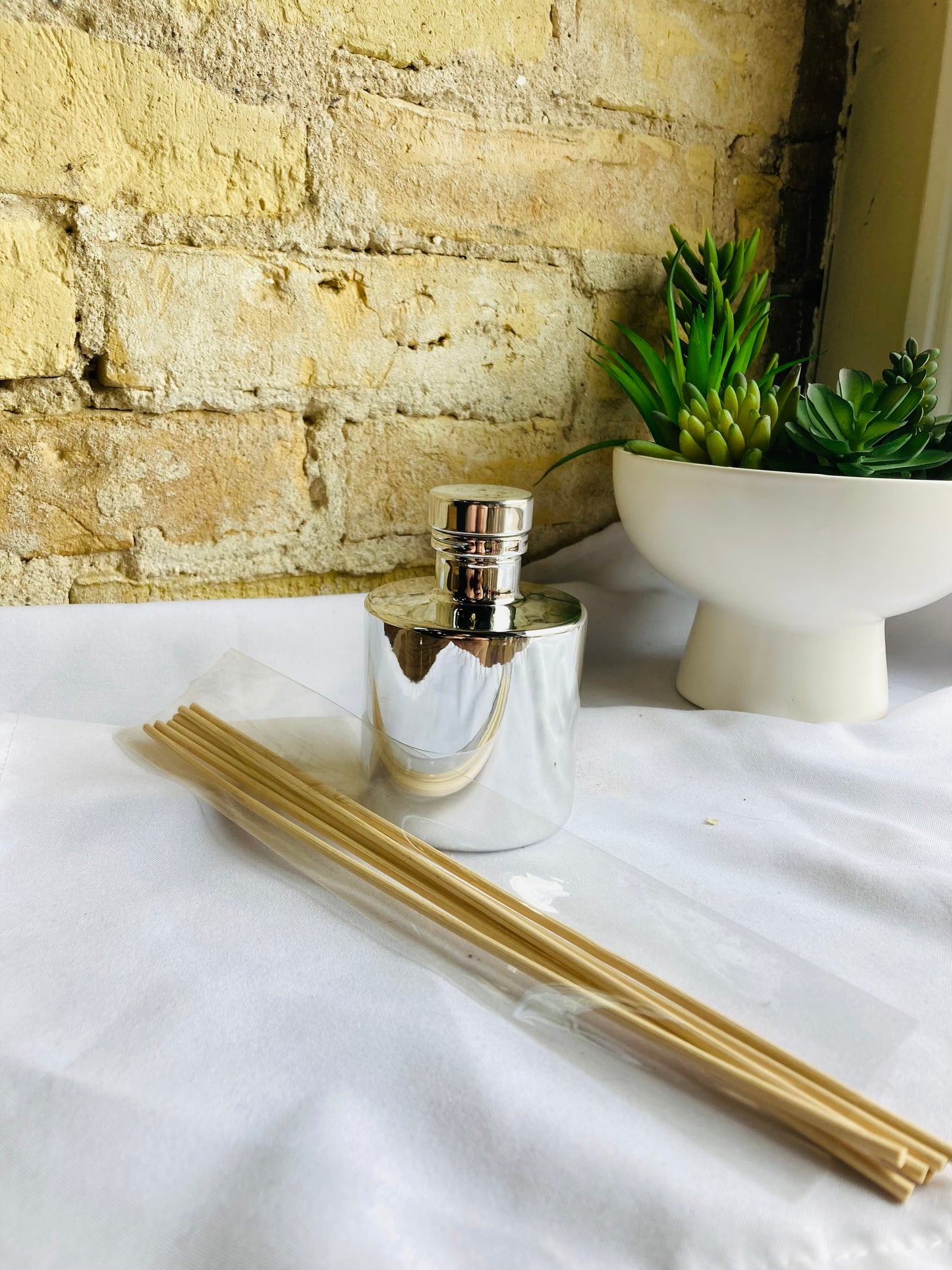 Premade Reed diffuser (holiday scents)