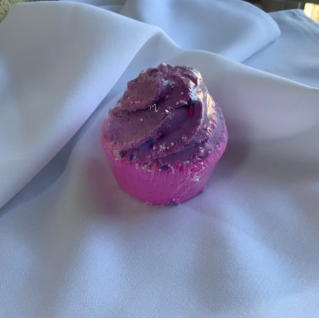 Black Raspberry Vanilla Cupcake Bath Bomb